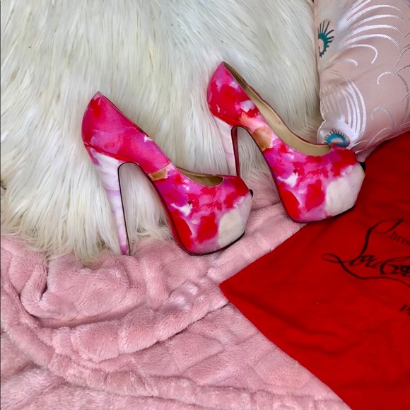 Christian Louboutin Shoes - Louboutin “Popi” silk Daffodil 160mm